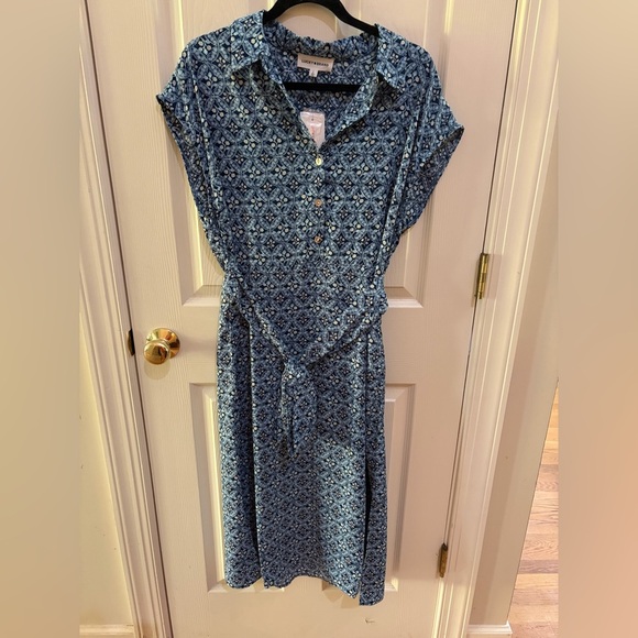 Lucky Brand Dresses & Skirts - NWT Lucky Brand Navy Patterned Dress Tie Waist